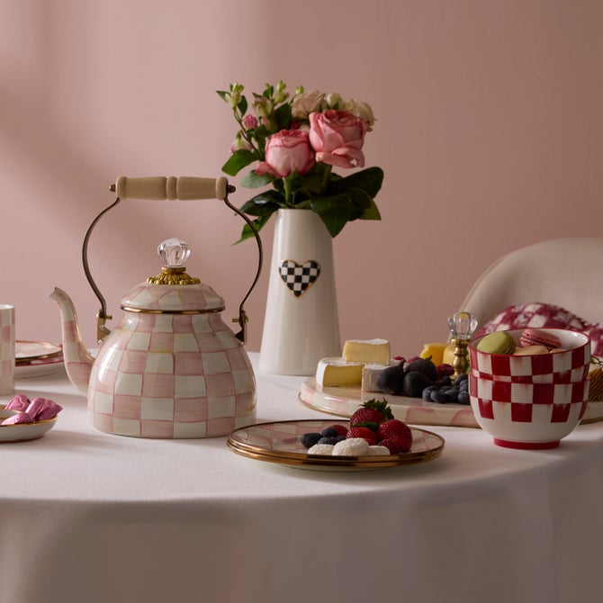 Courtly Check Tall Heart Vase image number 5