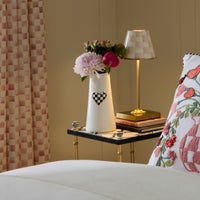 Courtly Check Tall Heart Vase