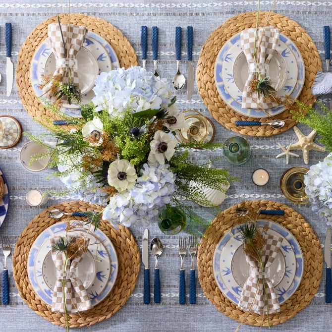 Cloud Watching Dinnerware image number 8