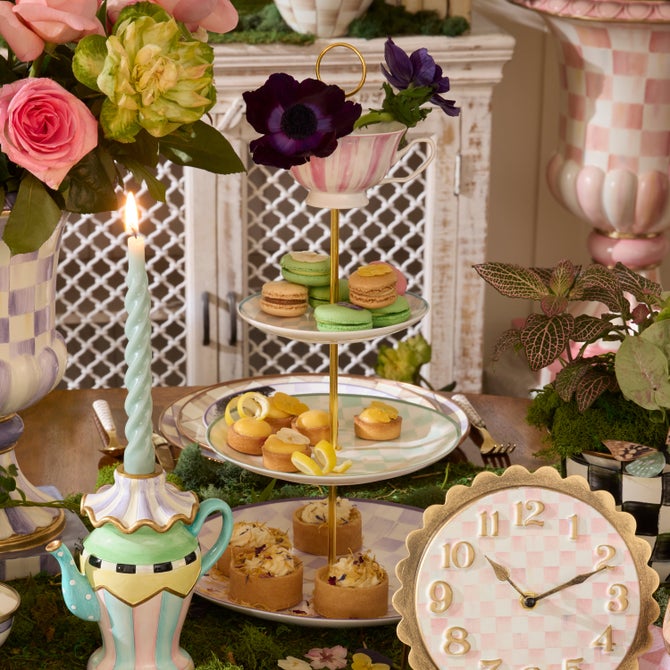 Wonderland Three Tier Sweet Stand image number 1