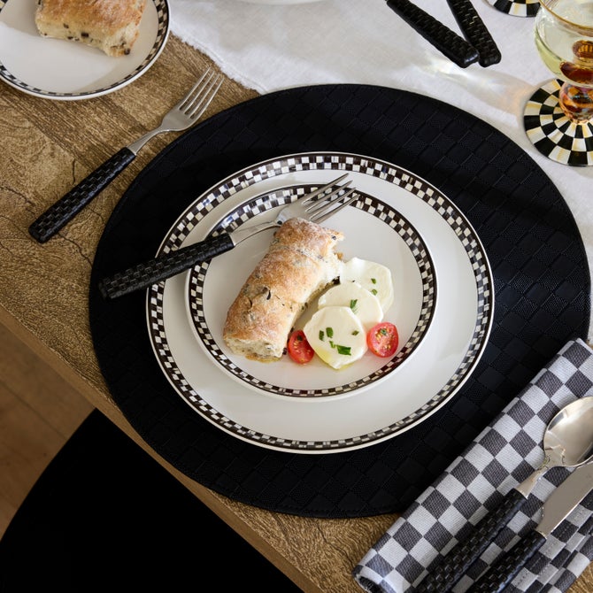 Courtly Check Everyday Dinner Plates, Set of 4 image number 2