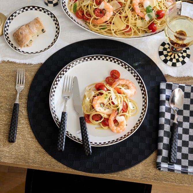 Courtly Check Everyday Dinner Plates, Set of 4 image number 3