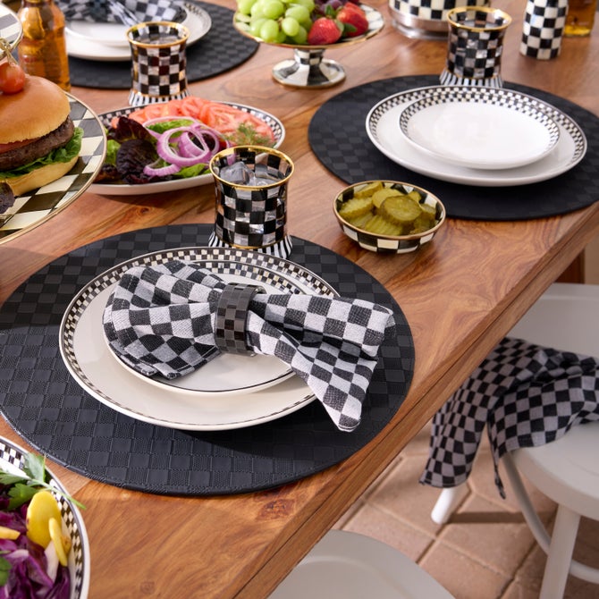 Courtly Check Everyday Dinner Plates, Set of 4 image number 8