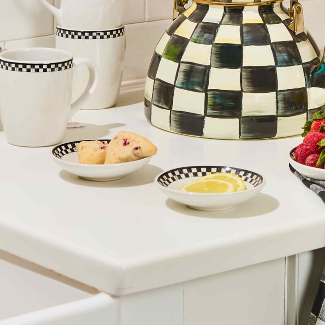 Courtly Check Everyday Pinch Bowls, Set of 2 image number 1