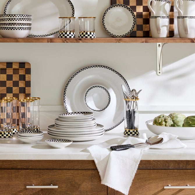 Courtly Check Everyday Chip & Dip image number 4