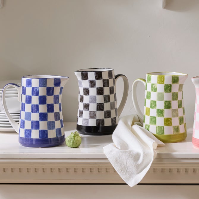 Black Check Pitcher image number 4