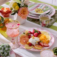 Rosy Check Wine Glass