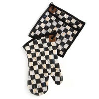 Courtly Check Bistro Potholder