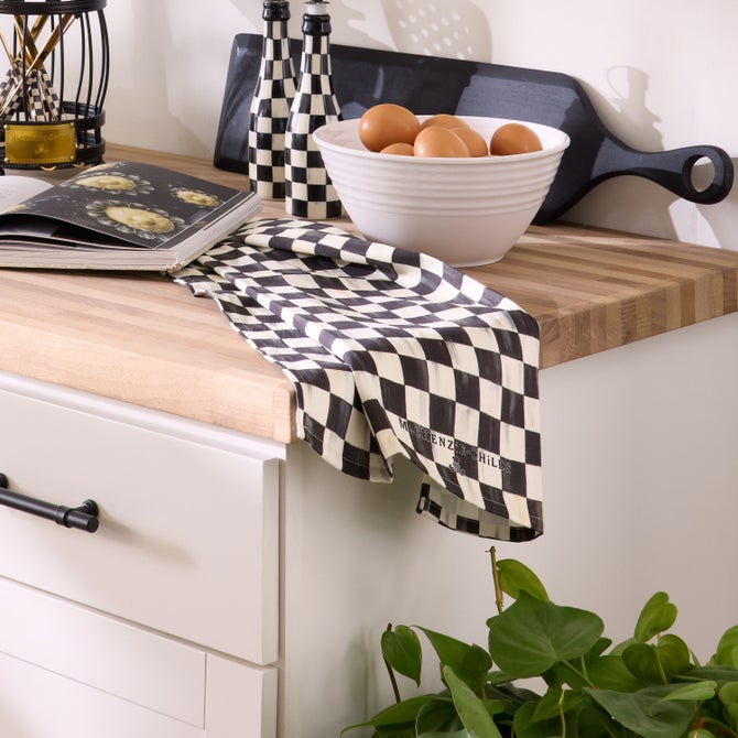 Courtly Check Dish Towel image number 1