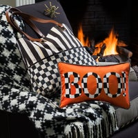 Black & Ivory Houndstooth Throw