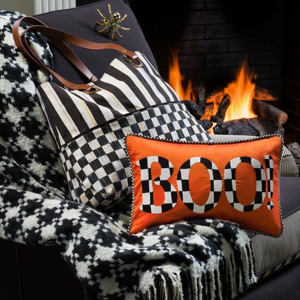 Black & Ivory Houndstooth Throw