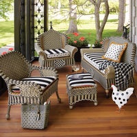 Black & Ivory Houndstooth Throw