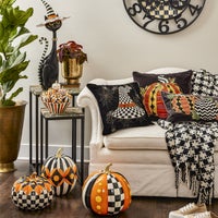 Black & Ivory Houndstooth Throw