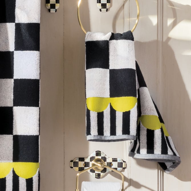 Courtly Check Hand Towel image number 2
