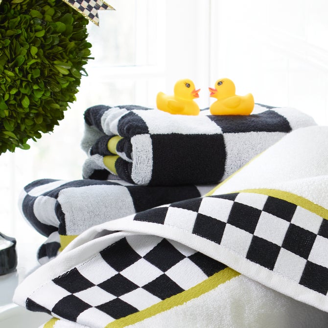 Courtly Check Bath Towel image number 3