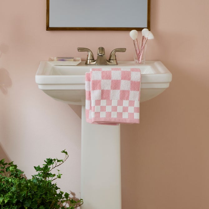 Rosy Check Hand Towel image number 1