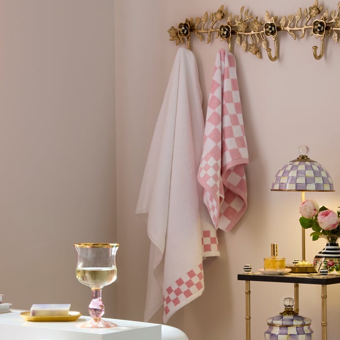 Bath Towel with Rose Check Border image number 3