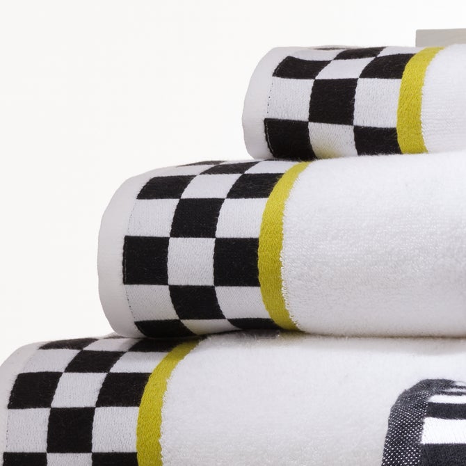 Black & White Check Bath Towel image number 2