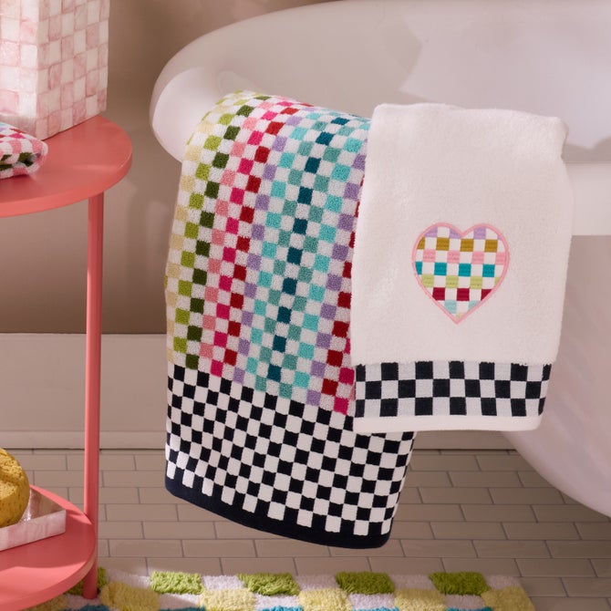 Rainbow Micro Check Bath Towel image number 1