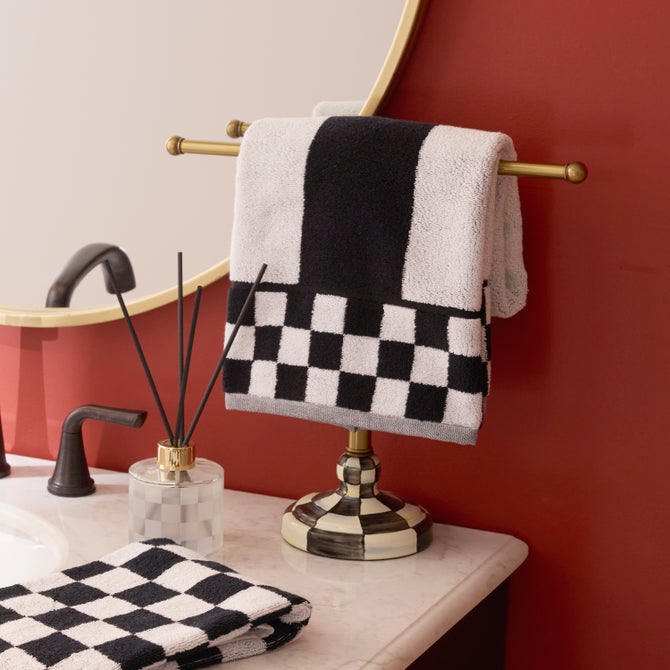 Courtly Striped Hand Towel image number 2