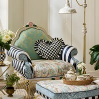 Courtly Heart Throw Pillow with Ruffle