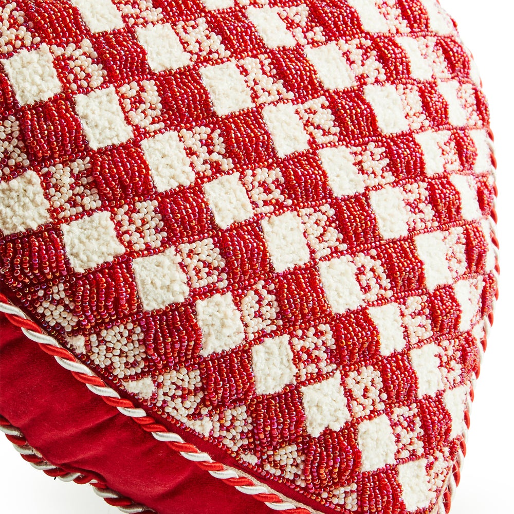 Red and White Check Heart Shaped Throw Pillow mackenzie-childs Panama imagen 2 Red and White Check Heart Shaped Throw Pillow mackenzie-childs Panama imagen 2
