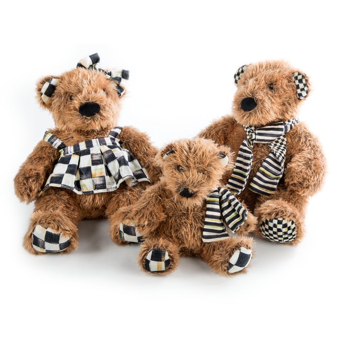 Kenzie the Bear image number 3
