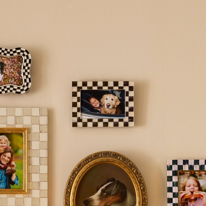 Courtly Check Silver Plated 4" x 6" Frame image number 1