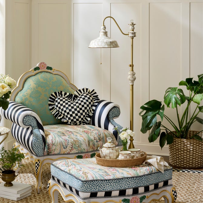 Mocha Check Farmhouse Floor Lamp image number 7