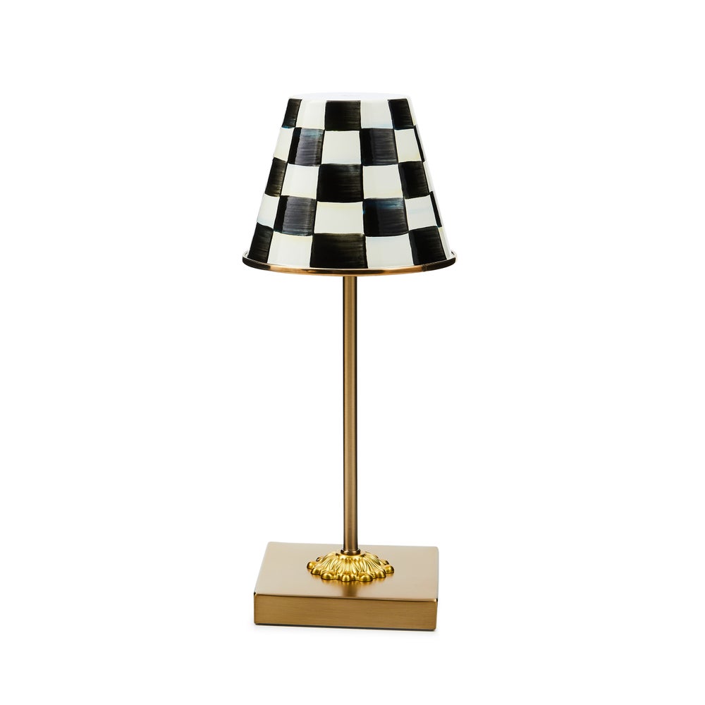 Courtly Check LED Rechargeable Cafe Table Lamp mackenzie-childs Panama imagen 1