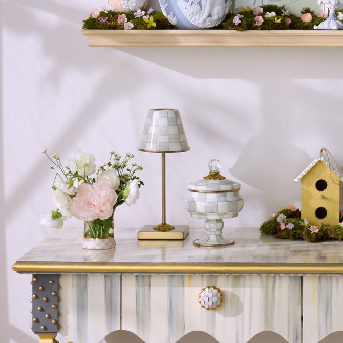 Sterling Check LED Rechargeable Cafe Table Lamp image number 4