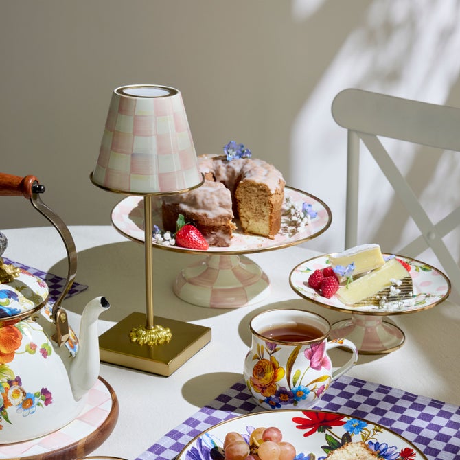 Rosy Check LED Rechargeable Cafe Table Lamp image number 1