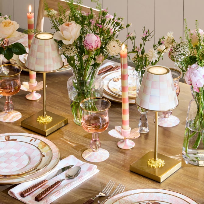 Rosy Check LED Rechargeable Cafe Table Lamp image number 5