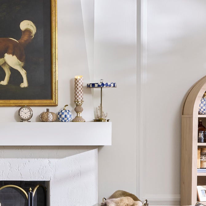 Royal Check LED Rechargeable Disk Table Lamp image number 2