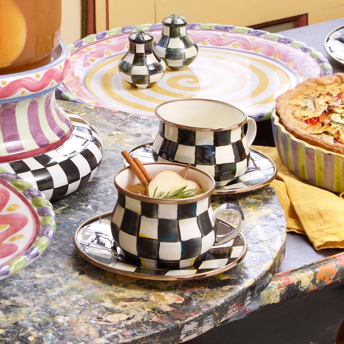 Courtly Check Teacup image number 6