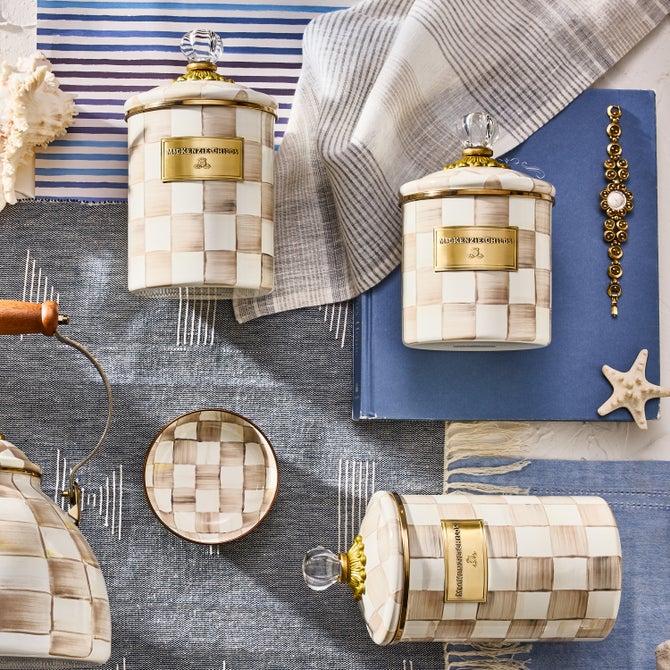 Mocha Check Medium Canister image number 7