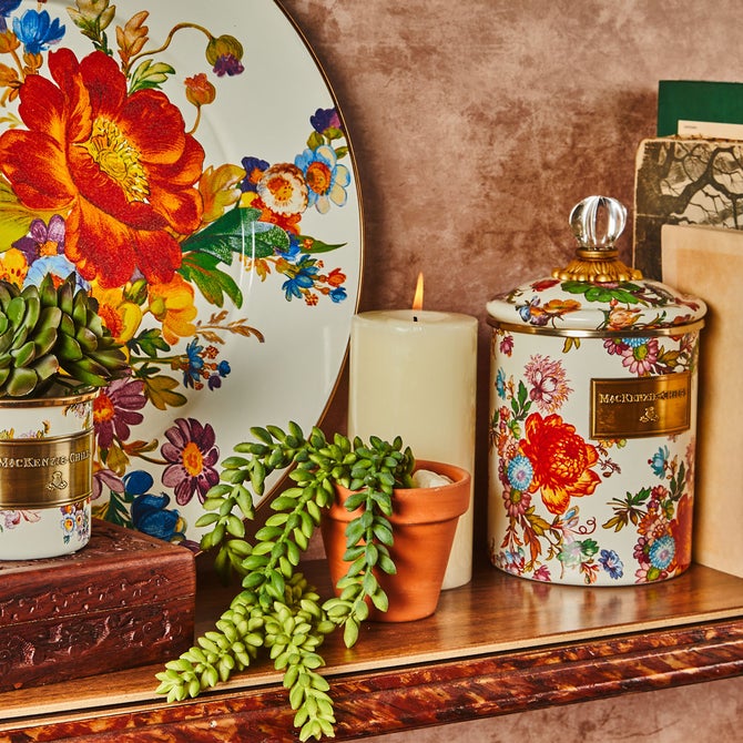 White Flower Market Medium Canister image number 3