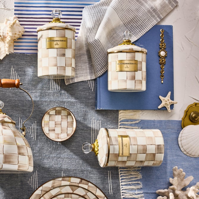 Mocha Check Large Canister image number 7