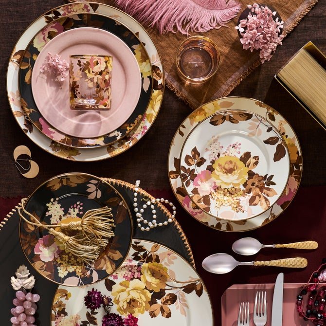 Wild Rose White Dinner Plate image number 12