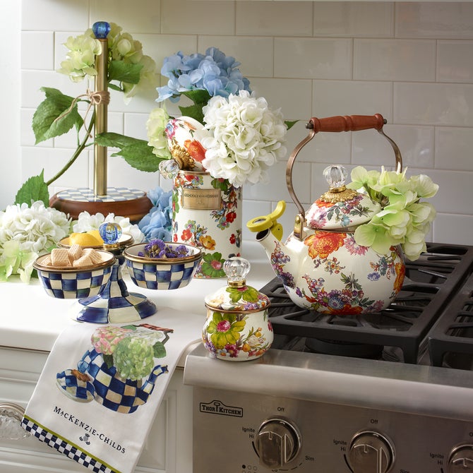 Royal Check Wood Paper Towel Holder image number 8