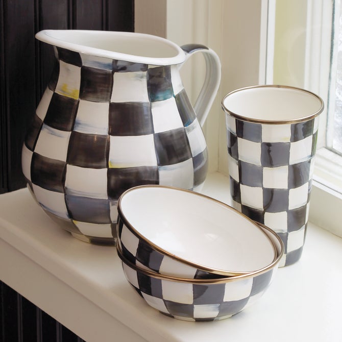 Courtly Check Pitcher image number 1