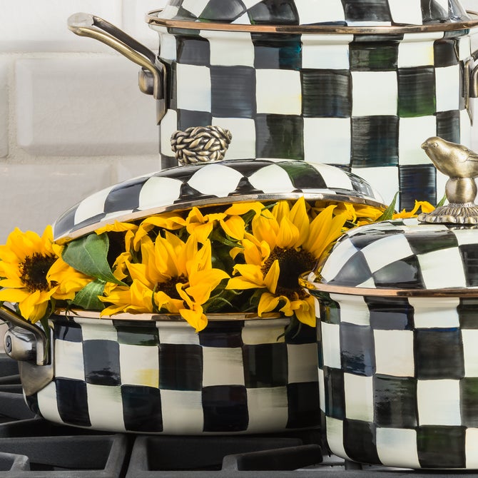 Courtly Check 3 Quart Casserole image number 3