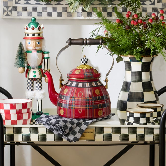 The Kilted 2 Quart Tea Kettle image number 3