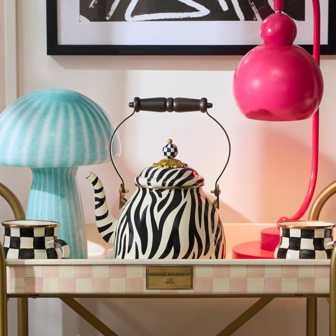 Zebra 2 Quart Tea Kettle image number 4