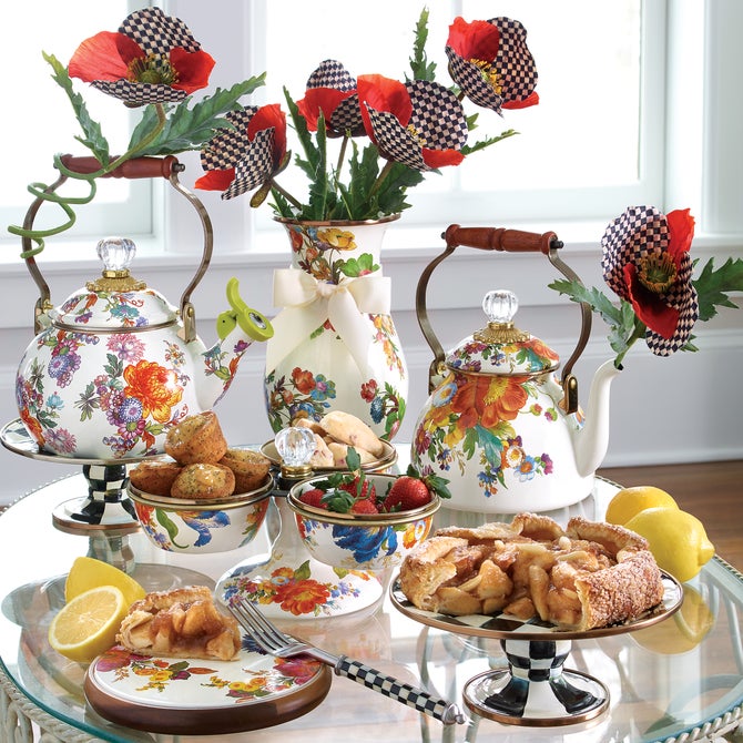 White Flower Market 2 Quart Tea Kettle image number 4