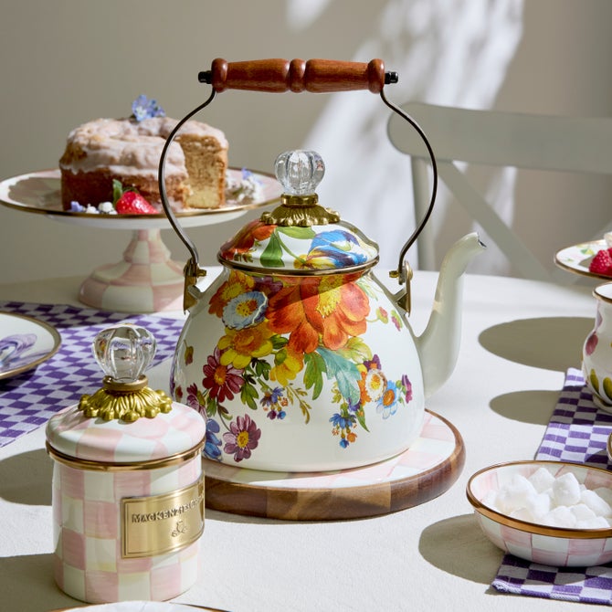 White Flower Market 2 Quart Tea Kettle image number 12