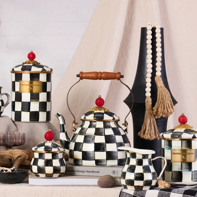 Courtly Check 2 Quart Tea Kettle image number 9