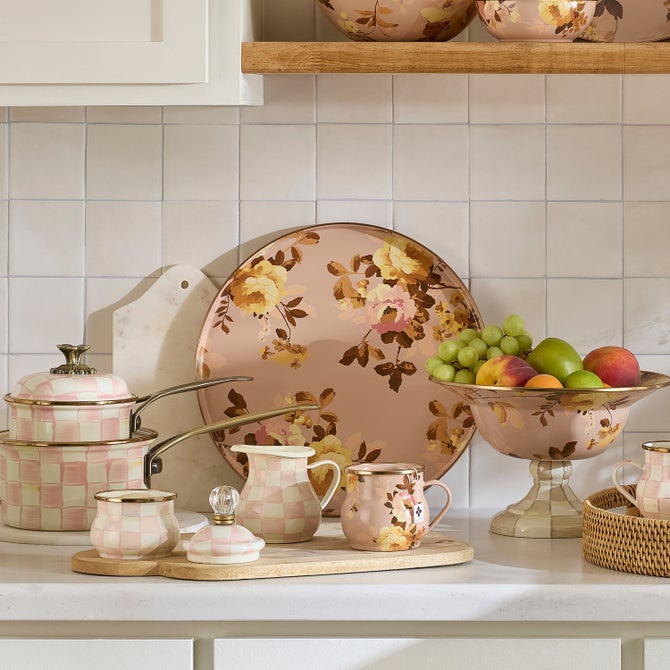 Wild Rose Mauve Round Tray image number 1