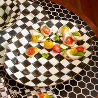Courtly Check Medium Oval Platter