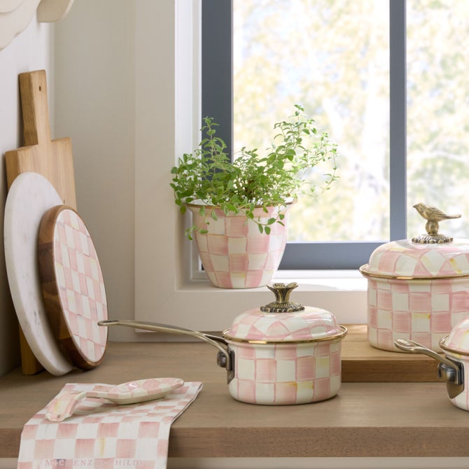 Rosy Check Large Flower Pot image number 2